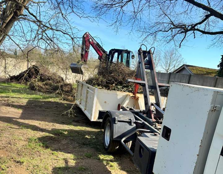 Location de mini-pelle Saint-Nazaire